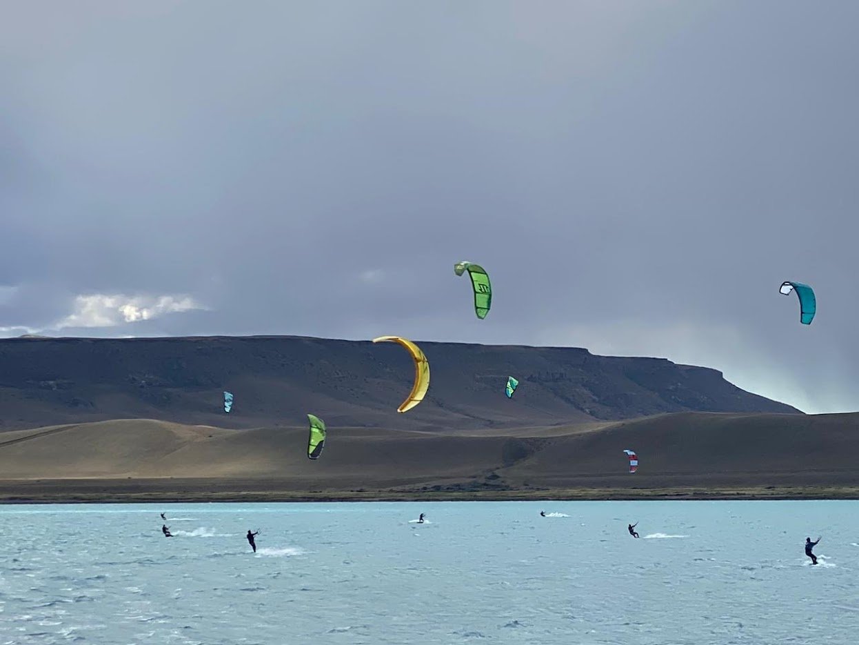 Kitesurf en la Patagonia: Aventura sobre el Agua
